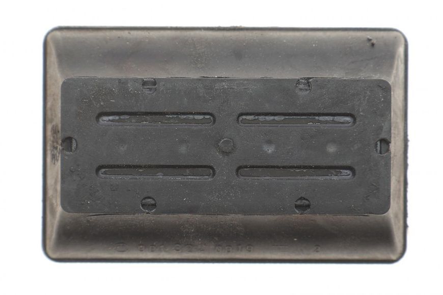 A 901 322 00 19 MERCEDES-BENZ Подушка передньої залізної ресори MB Sprinter / VW LT 1995 - 2006 (верхня) A 901 322 00 19 фото
