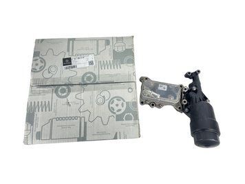 A 651 180 13 10 MERCEDES-BENZ Радіатор масляний з корпусом фільтра масляного Mercedes-Benz 2.2CDI (OM651) A 651 180 13 10 фото