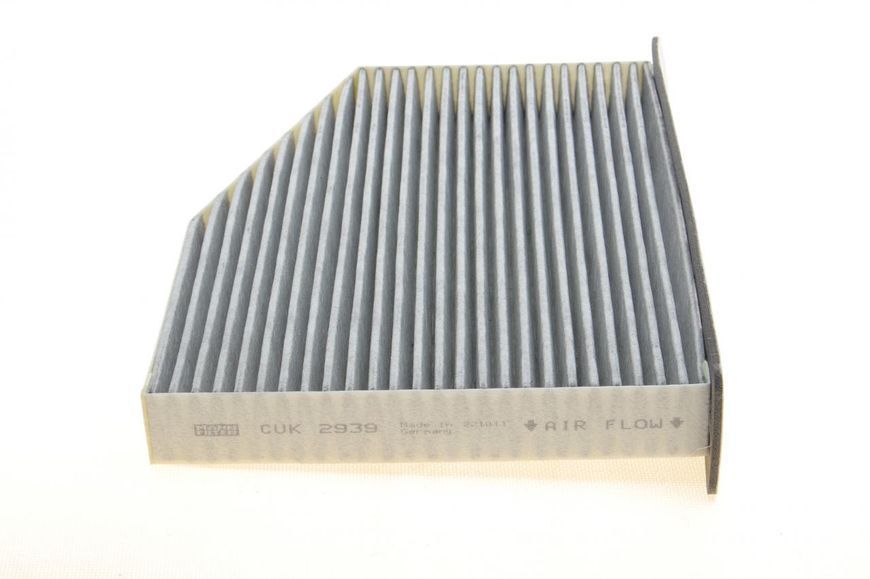 CUK 2939 MANN-FILTER Фільтр салону VW Caddy III / Touran / Passat / Golf V / VI 2004- (вугільний) CUK 2939 фото