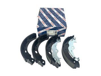 0 986 487 796 BOSCH Колодки гальмівні задні Ford Transit Courier 2014- (барабанні гальма) 0 986 487 796 фото